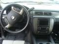 Black - Suburban 1500 Z71 4x4 Photo No. 14