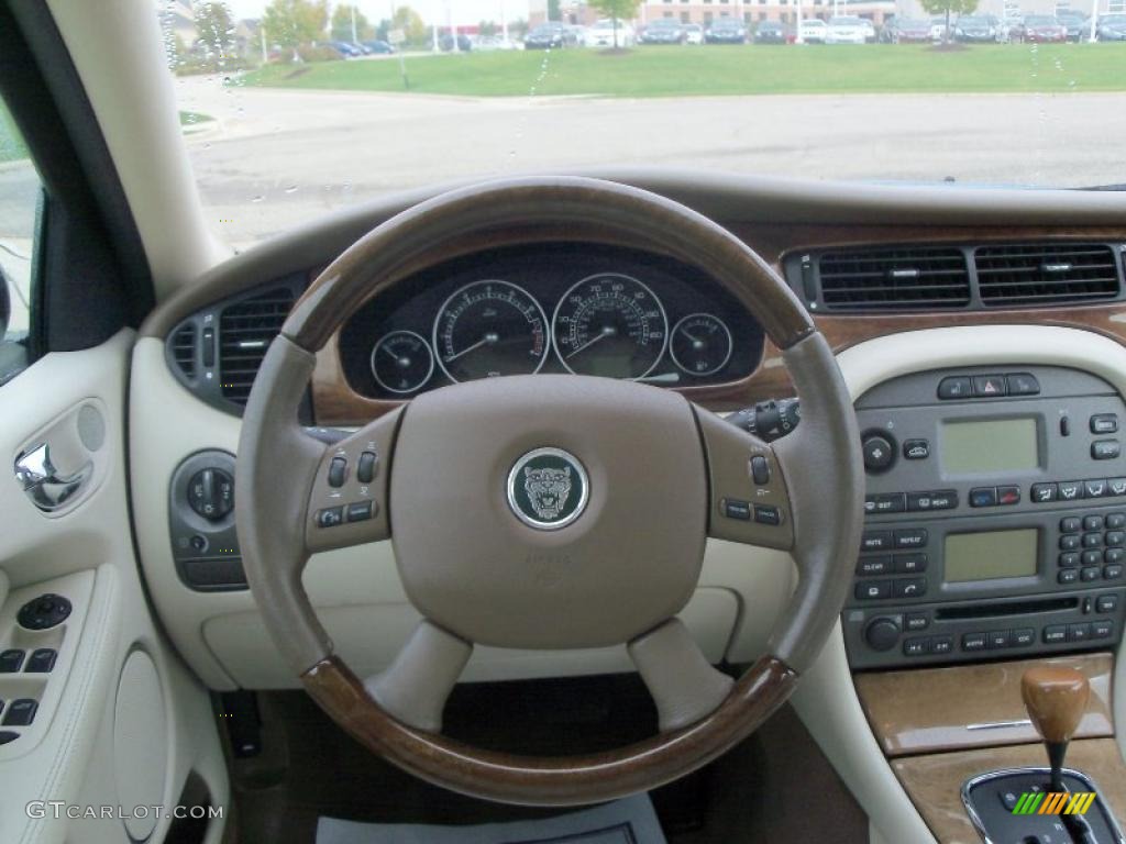 2005 Jaguar X-Type 3.0 Ivory Steering Wheel Photo #37299917
