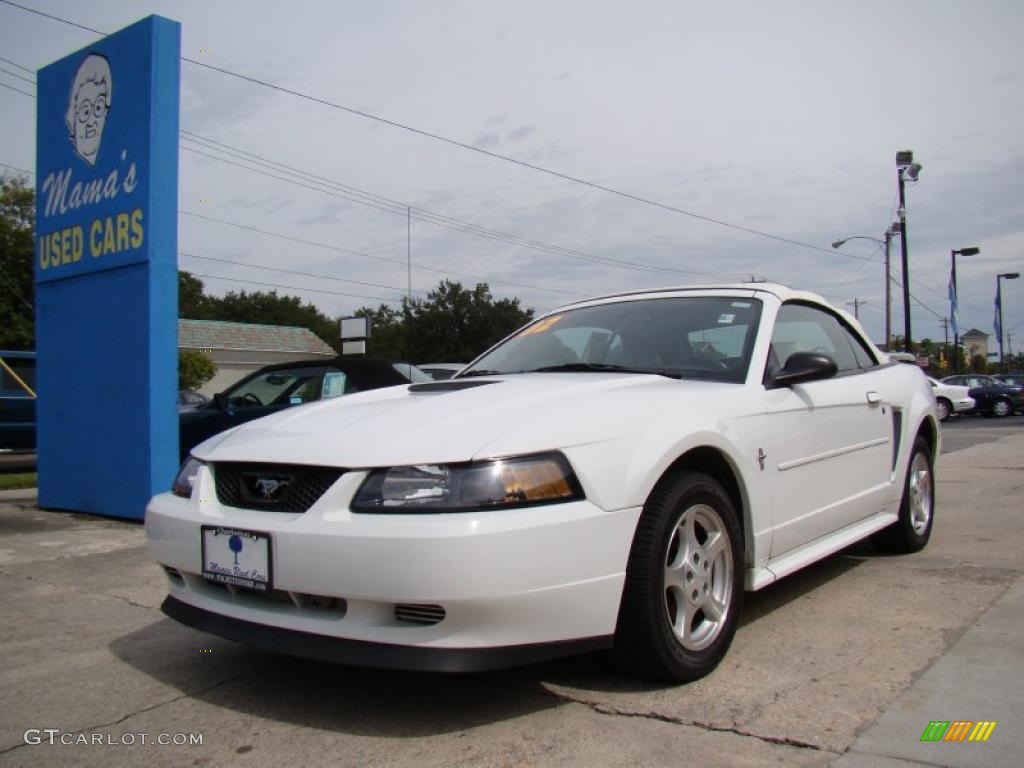 2002 Mustang V6 Convertible - Oxford White / Medium Graphite photo #4