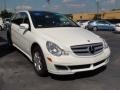 Alabaster White - R 350 4Matic Photo No. 3