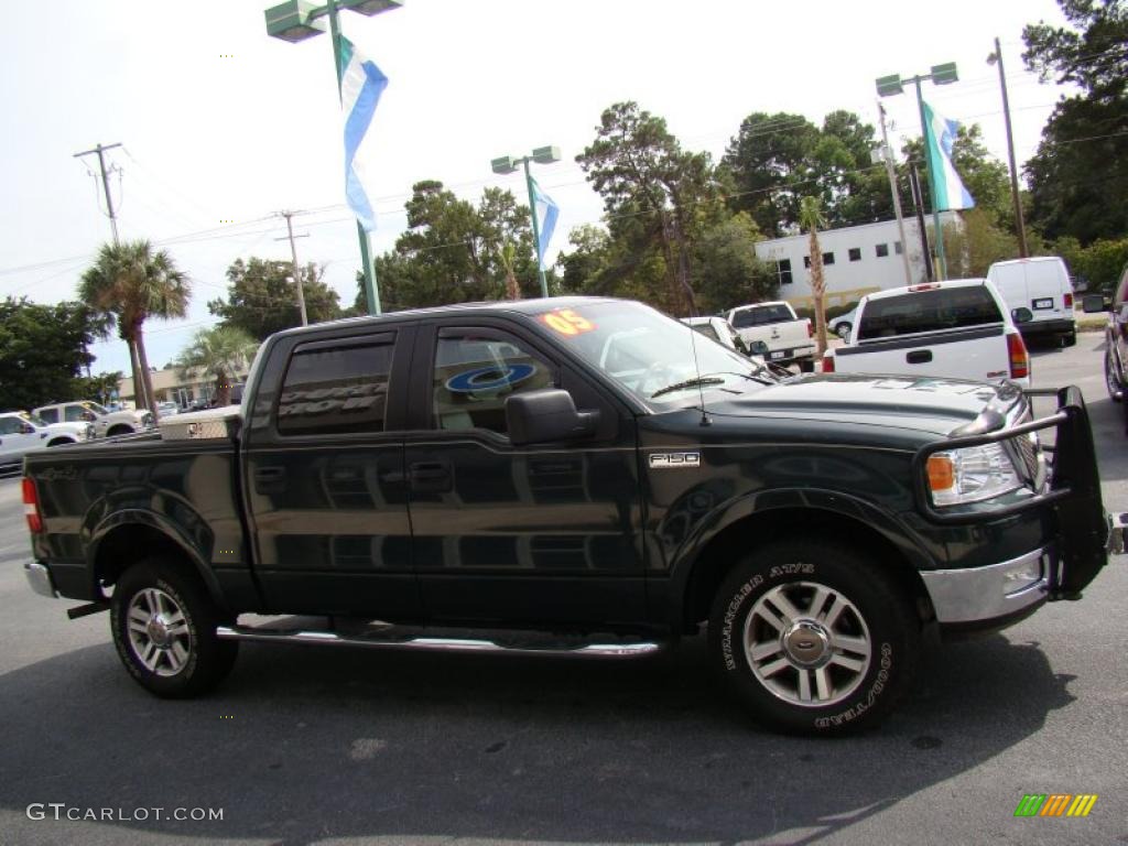 2005 F150 Lariat SuperCrew 4x4 - Aspen Green Metallic / Tan photo #5