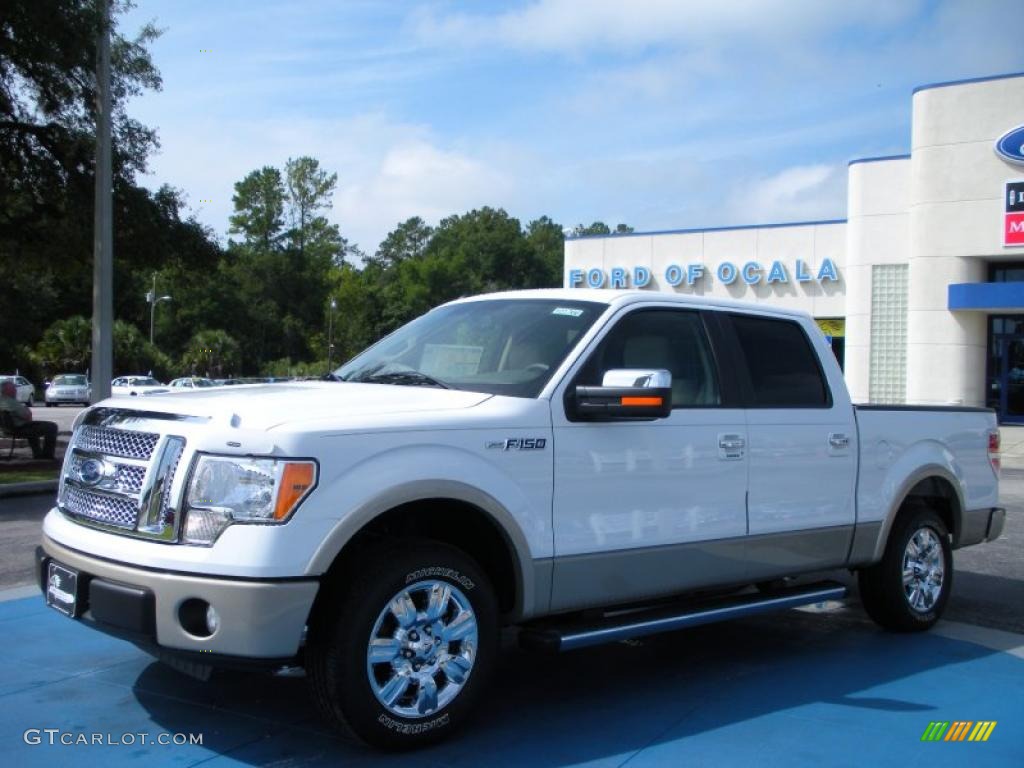 2010 F150 Lariat SuperCrew - Oxford White / Tan photo #1