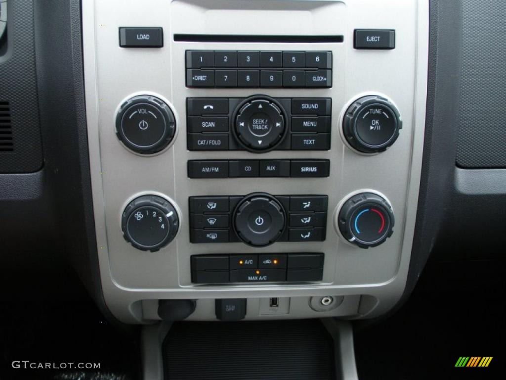 2011 Escape XLT - Sangria Red Metallic / Charcoal Black photo #10