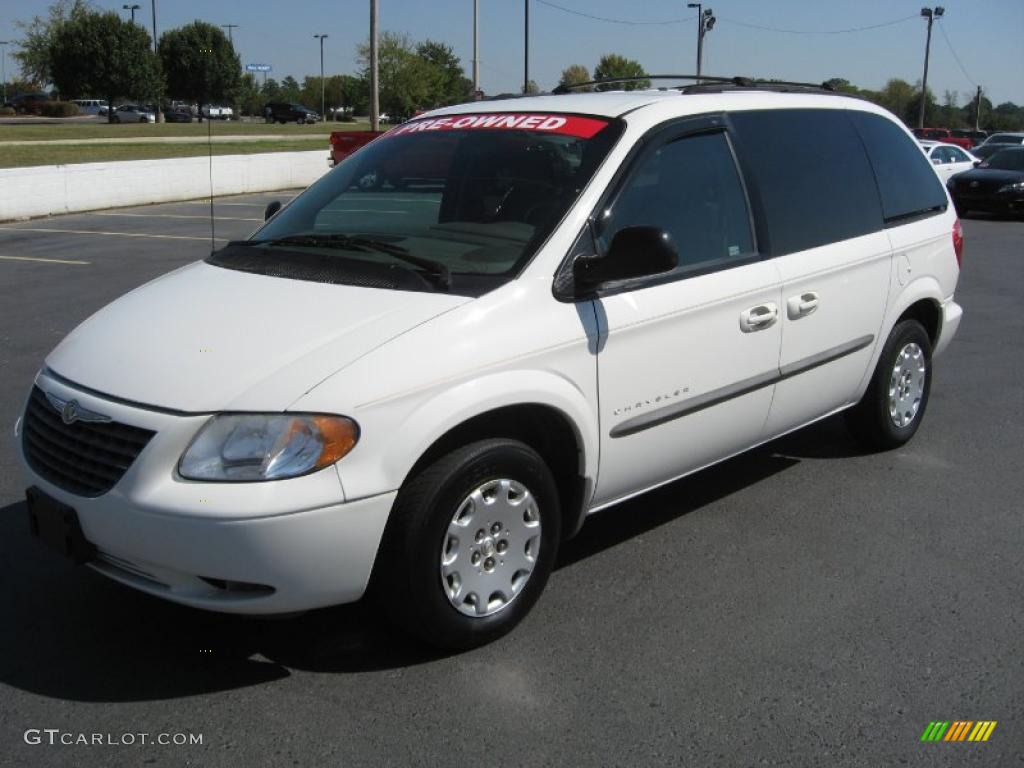 2001 Voyager LX - Stone White / Taupe photo #3