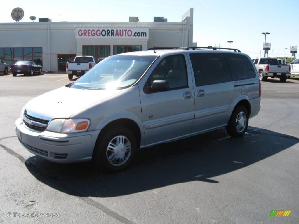 2001 Venture LT - Silvermist Metallic / Medium Gray photo #1