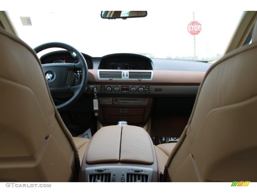 2007 7 Series 750i Sedan - Toledo Blue Metallic / Natural Brown photo #22
