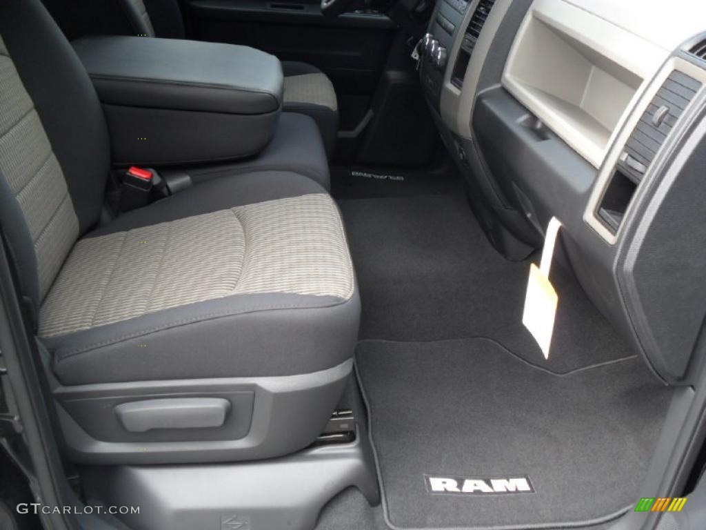 2011 Ram 1500 ST Quad Cab - Brilliant Black Crystal Pearl / Dark Slate Gray/Medium Graystone photo #18