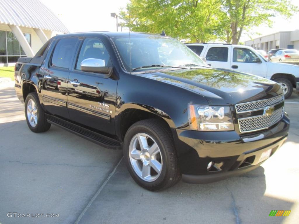 2009 Avalanche LT - Black / Light Titanium photo #2