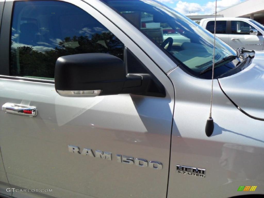 2011 Ram 1500 Big Horn Crew Cab - Bright Silver Metallic / Dark Slate Gray/Medium Graystone photo #22