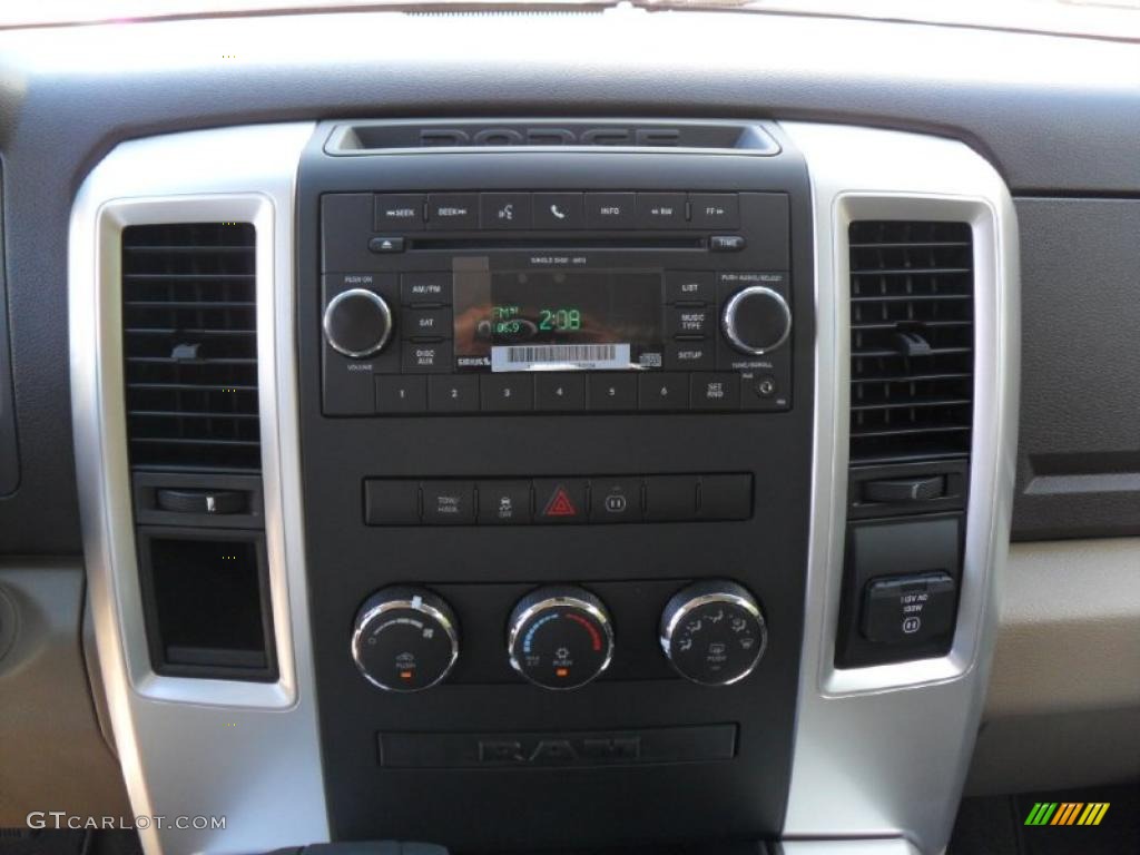 2011 Ram 1500 Big Horn Crew Cab - Bright White / Light Pebble Beige/Bark Brown photo #12