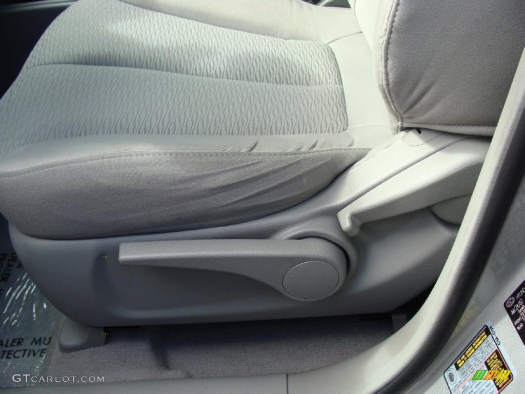 2008 Santa Fe GLS - Bright Silver / Gray photo #10