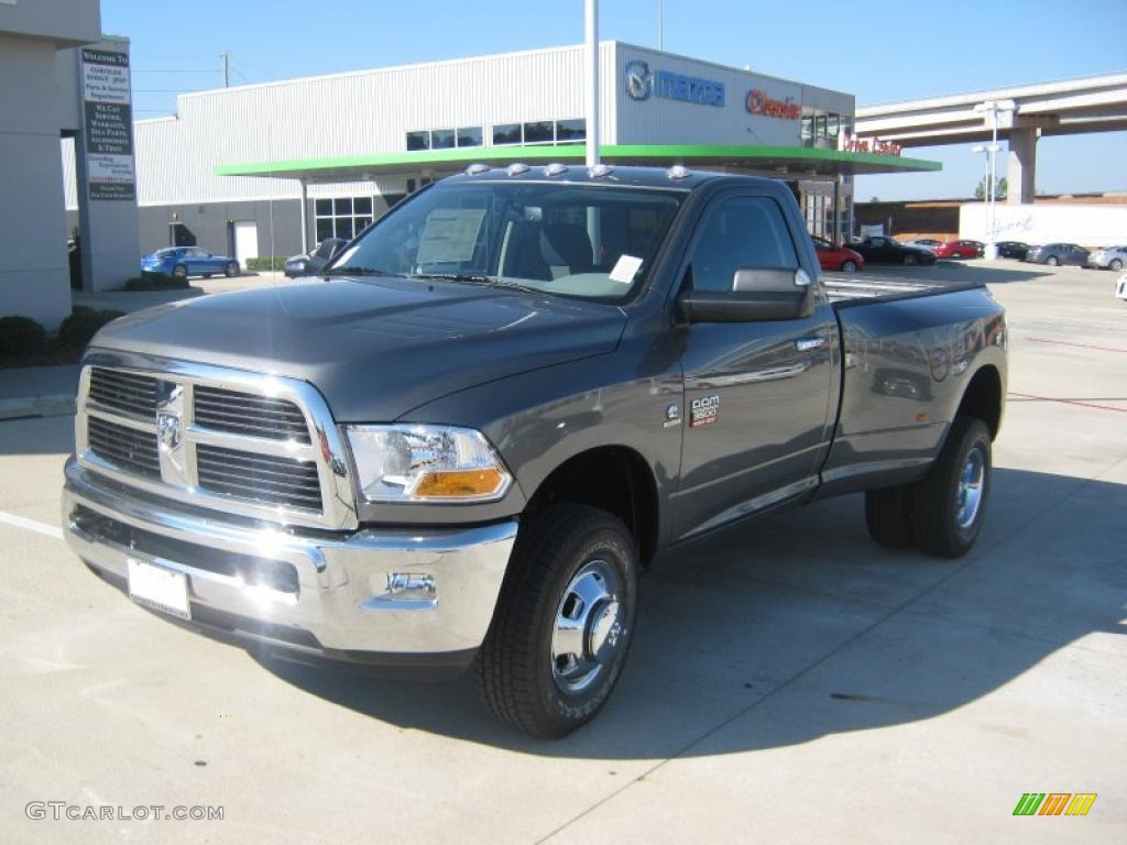 Mineral Gray Metallic Dodge Ram 3500 HD