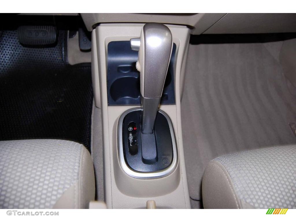 2008 Versa 1.8 SL Hatchback - Fresh Powder White / Beige photo #22