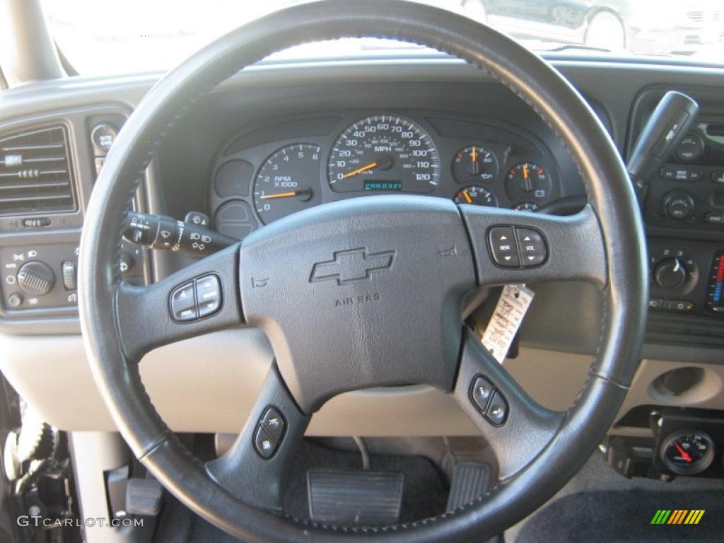 2005 Suburban 1500 LS 4x4 - Black / Gray/Dark Charcoal photo #10
