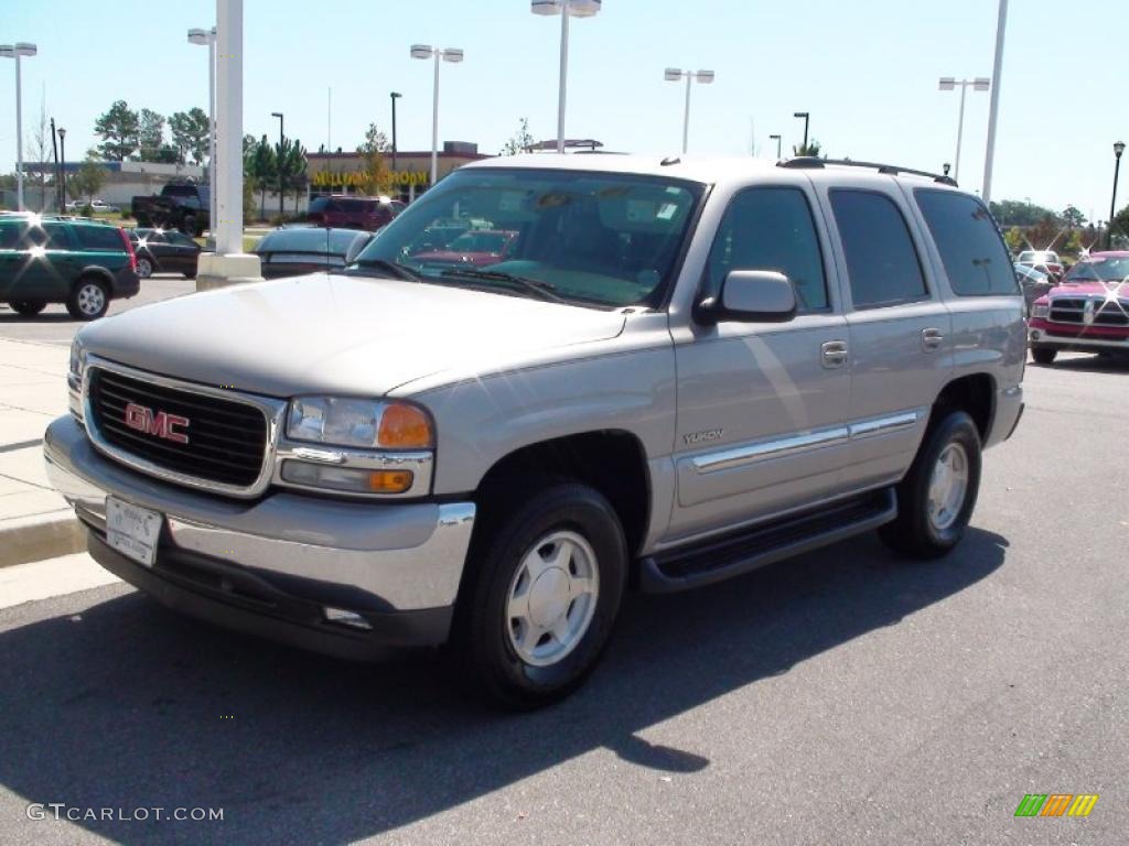 2005 Yukon SLE - Sand Beige Metallic / Pewter/Dark Pewter photo #1