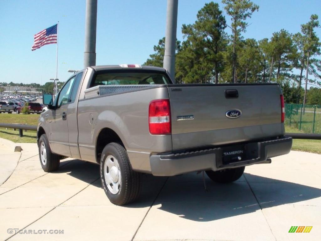 2006 F150 XL Regular Cab - Arizona Beige Metallic / Tan photo #7