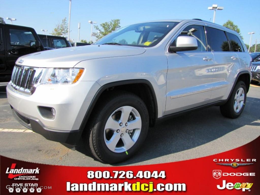 2011 Grand Cherokee Laredo X Package - Bright Silver Metallic / Dark Graystone/Medium Graystone photo #1