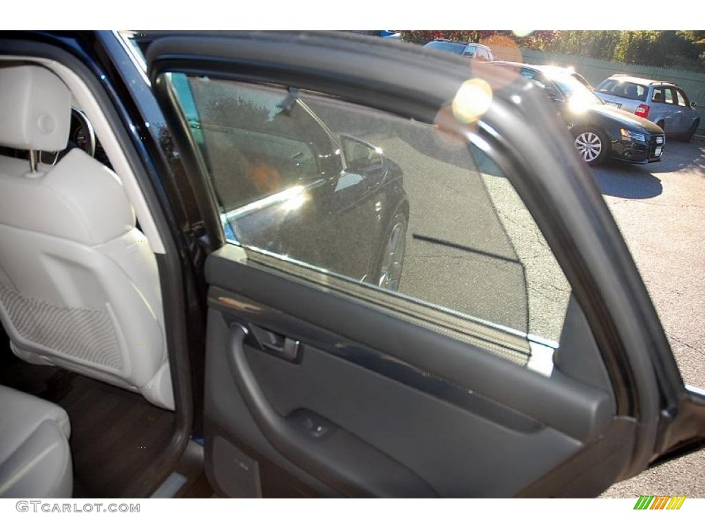 2008 S4 4.2 quattro Sedan - Deep Sea Blue Pearl Effect / Black/Silver photo #21