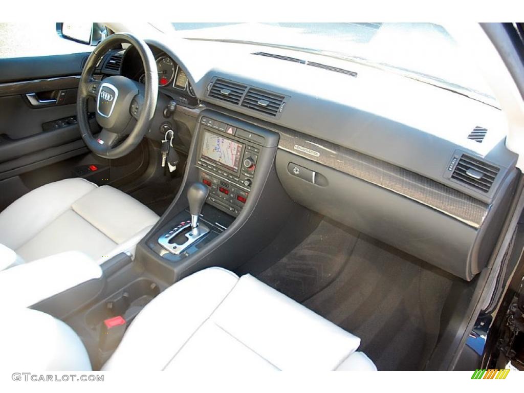 2008 S4 4.2 quattro Sedan - Deep Sea Blue Pearl Effect / Black/Silver photo #25