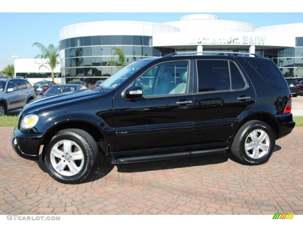 2005 ML 350 4Matic - Black / Ash photo #2