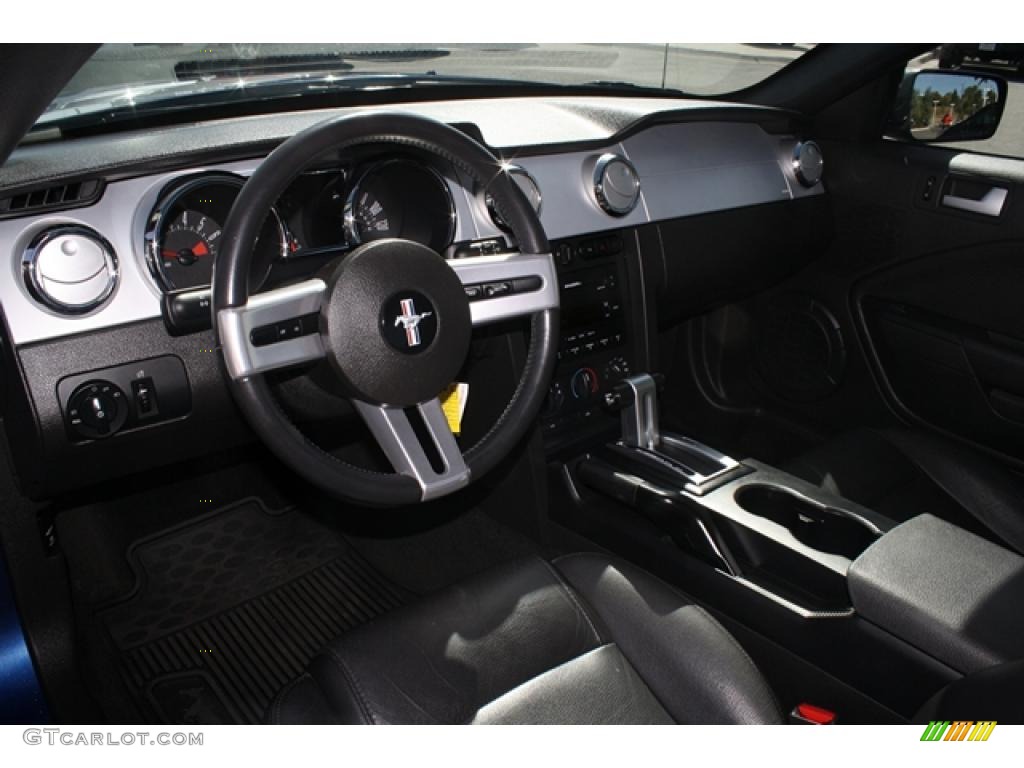 2006 Mustang V6 Premium Coupe - Vista Blue Metallic / Dark Charcoal photo #14