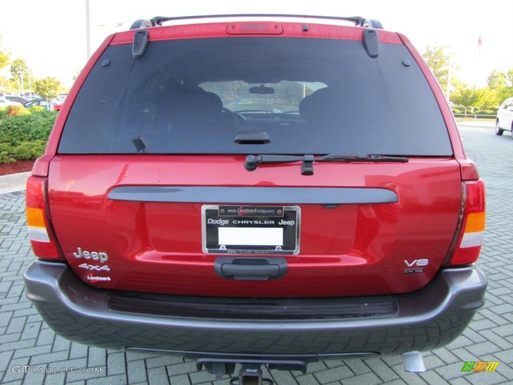 2004 Grand Cherokee Columbia Edition 4x4 - Inferno Red Pearl / Dark Slate Gray photo #4