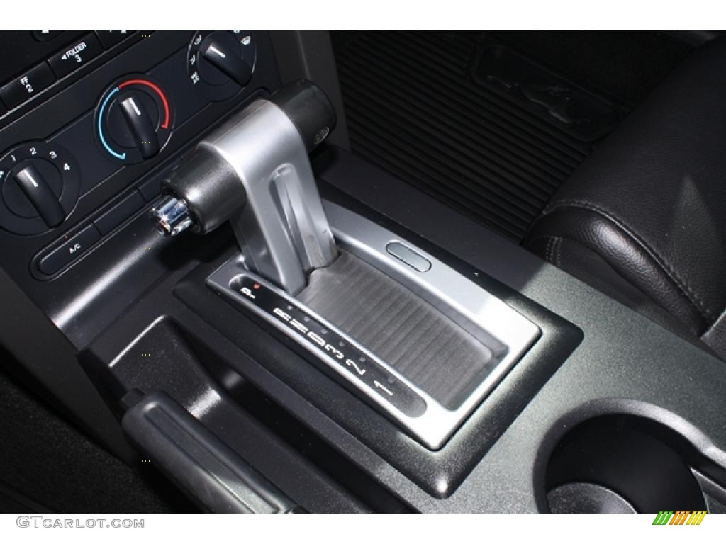 2006 Mustang V6 Premium Coupe - Vista Blue Metallic / Dark Charcoal photo #20