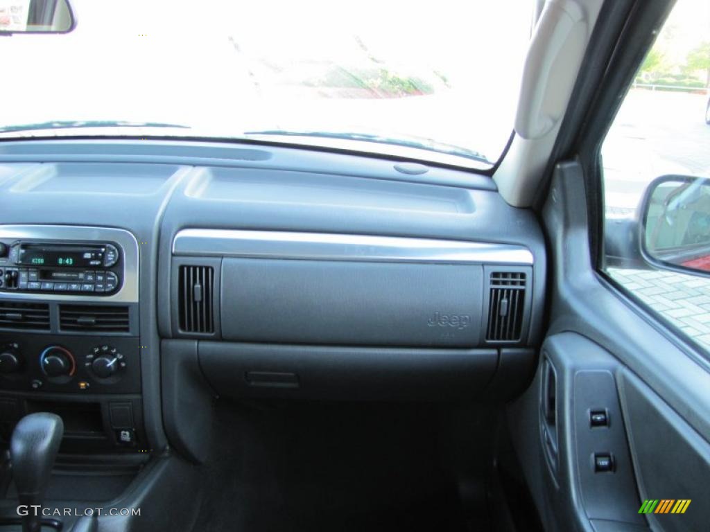 2004 Grand Cherokee Columbia Edition 4x4 - Inferno Red Pearl / Dark Slate Gray photo #21