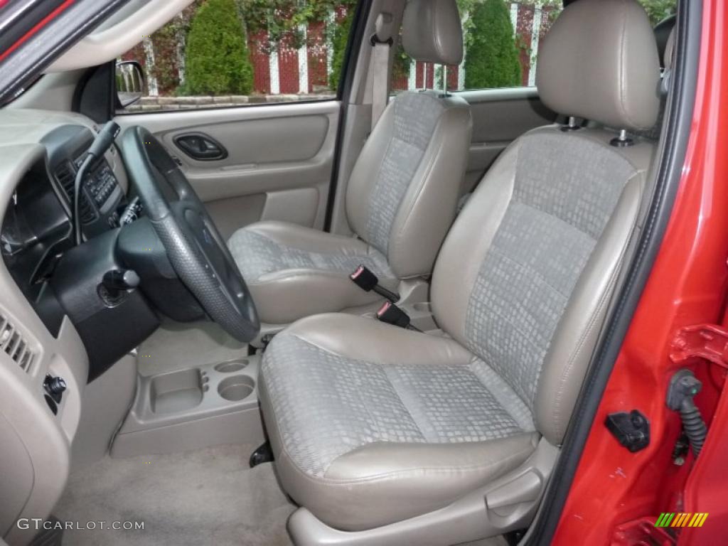 Medium Parchment Interior 2002 Ford Escape XLS V6 4WD Photo #37369997