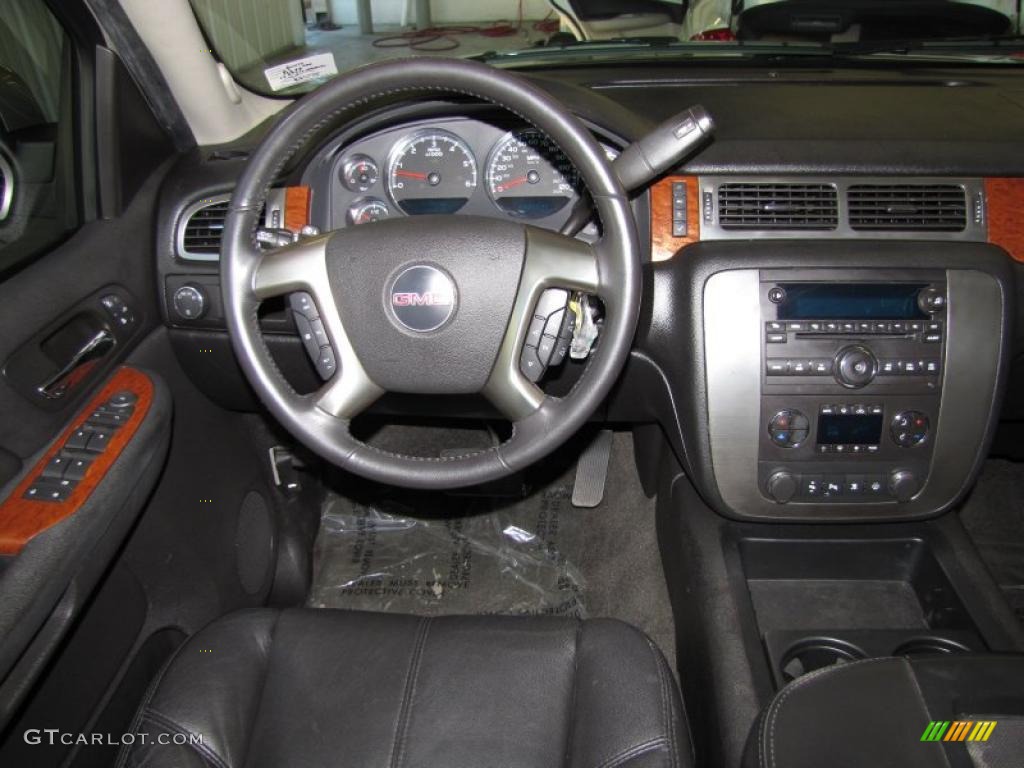 2007 GMC Yukon XL 1500 SLT Ebony Black Steering Wheel Photo #37370375
