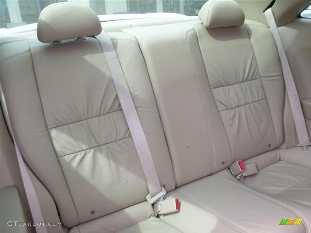 2007 Accord EX V6 Coupe - Taffeta White / Ivory photo #11
