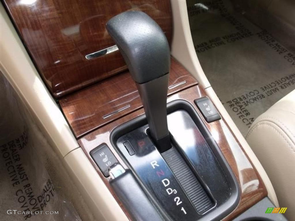 2007 Accord EX V6 Coupe - Taffeta White / Ivory photo #24