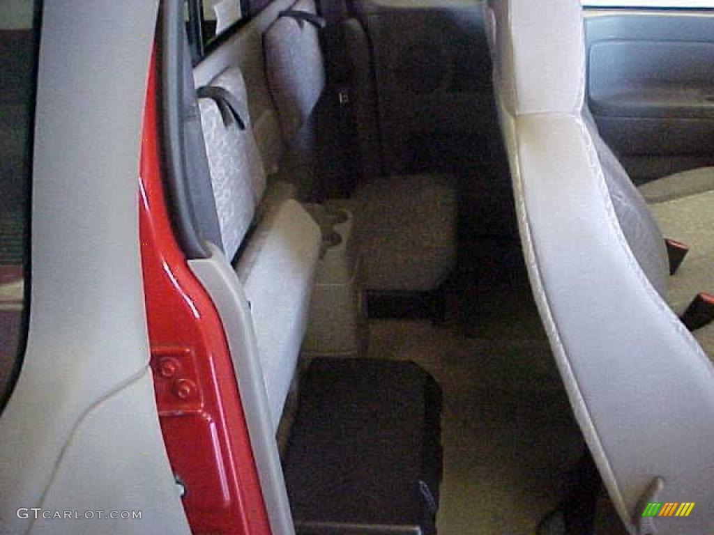 2005 Colorado Extended Cab - Victory Red / Sandstone photo #10