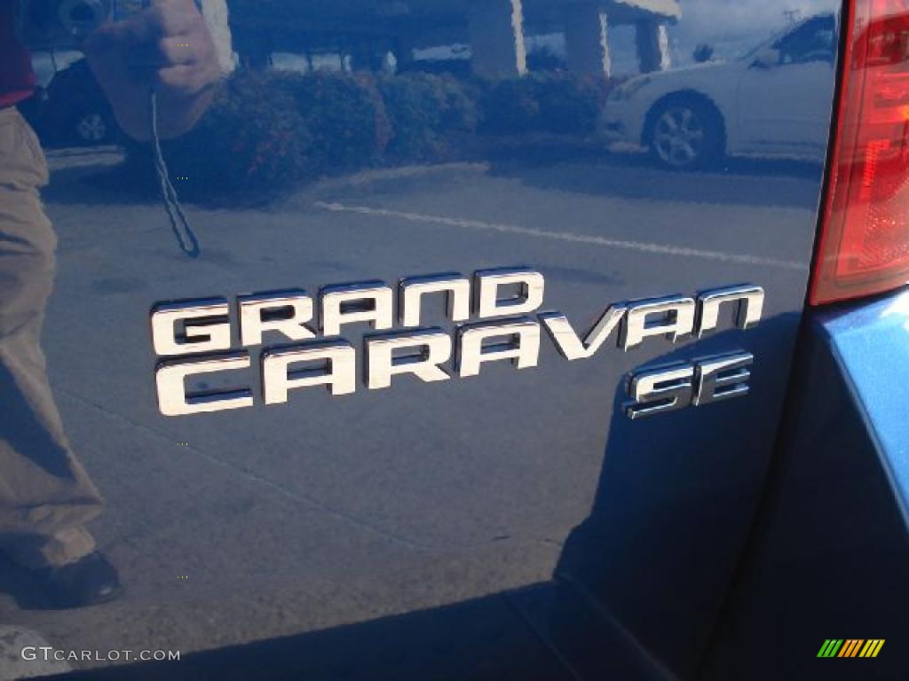2010 Grand Caravan SE Hero - Deep Water Blue Pearl Coat / Dark Slate Gray/Light Shale photo #18