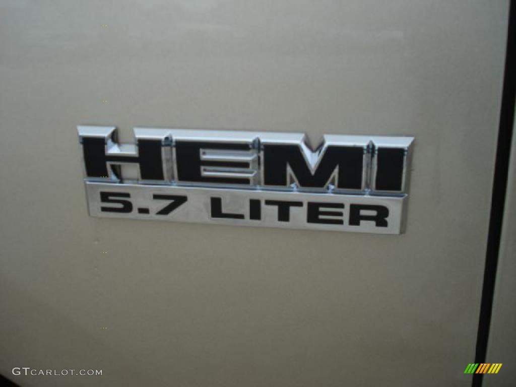 2011 Ram 1500 Big Horn Quad Cab 4x4 - White Gold / Dark Slate Gray/Medium Graystone photo #19