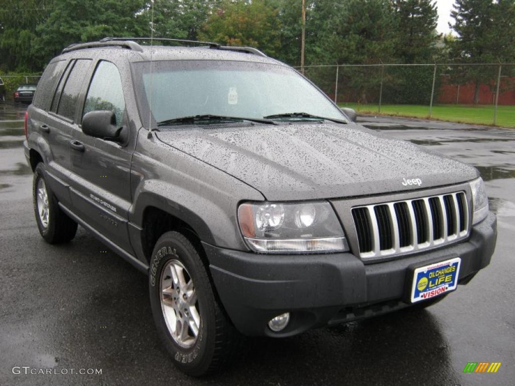 2004 Grand Cherokee Laredo 4x4 - Graphite Metallic / Dark Slate Gray photo #12