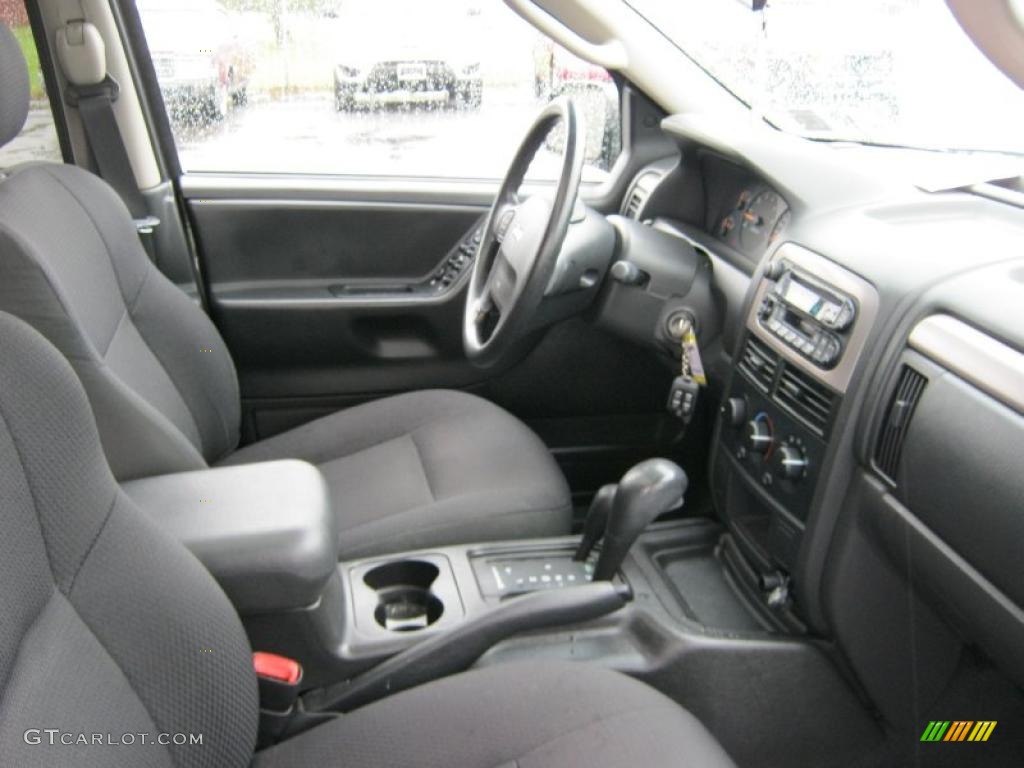 2004 Grand Cherokee Laredo 4x4 - Graphite Metallic / Dark Slate Gray photo #15