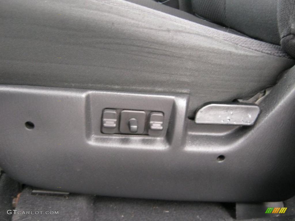 2004 Grand Cherokee Laredo 4x4 - Graphite Metallic / Dark Slate Gray photo #17