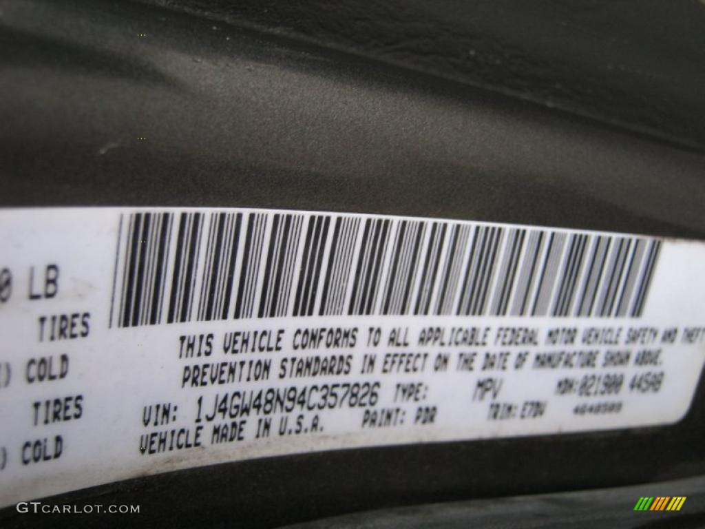 2004 Grand Cherokee Laredo 4x4 - Graphite Metallic / Dark Slate Gray photo #27