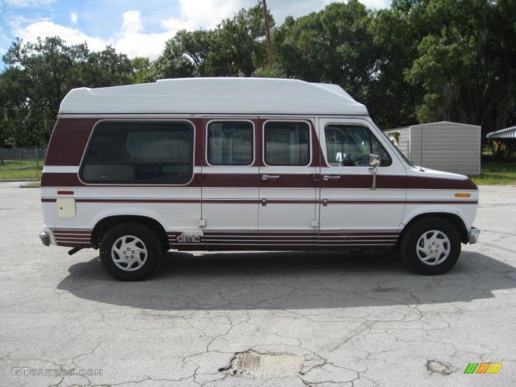 1991 E Series Van E150 Passenger Conversion - White / Burgundy photo #7