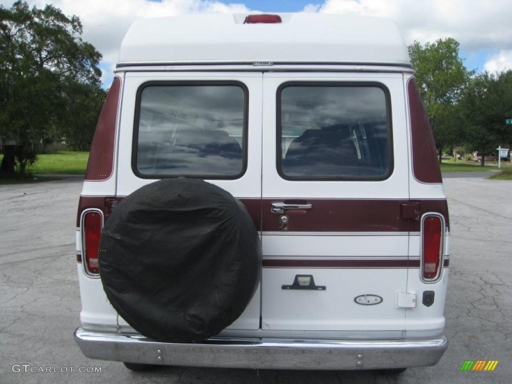 1991 E Series Van E150 Passenger Conversion - White / Burgundy photo #12