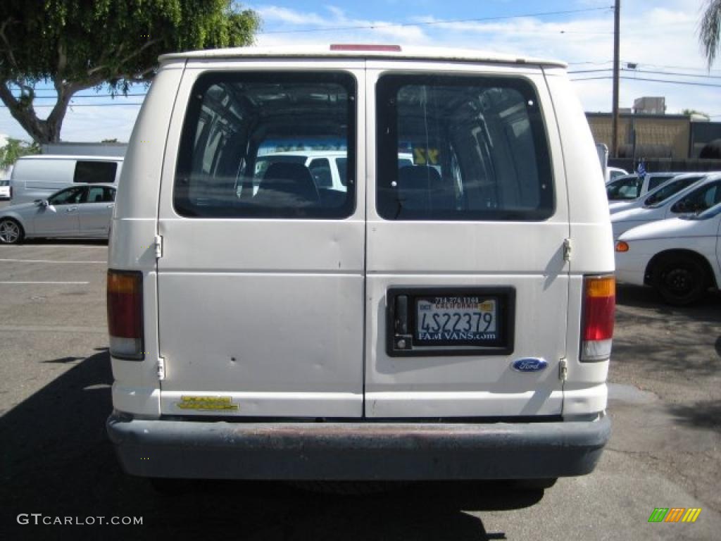 1992 E Series Van E150 Commercial - Glacier White / Grey photo #4