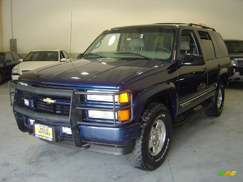 2000 Tahoe Z71 4x4 - Indigo Blue Metallic / Gray photo #1