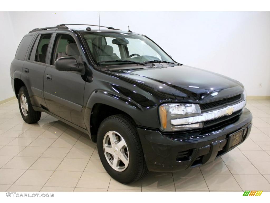 2005 Black Chevrolet TrailBlazer LS 4x4 37322444 Car