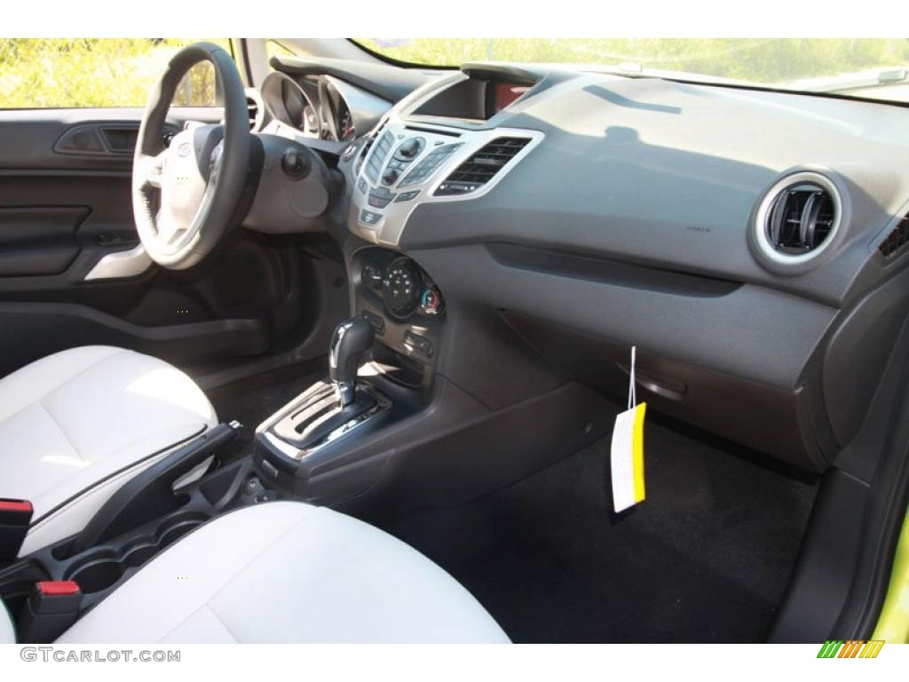 2011 Fiesta SES Hatchback - Lime Squeeze Metallic / Cashmere/Charcoal Black Leather photo #16