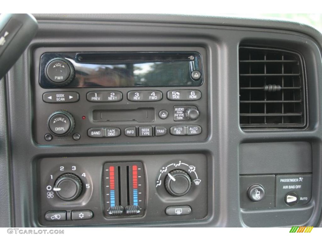 2004 Silverado 1500 Z71 Regular Cab 4x4 - Victory Red / Dark Charcoal photo #11