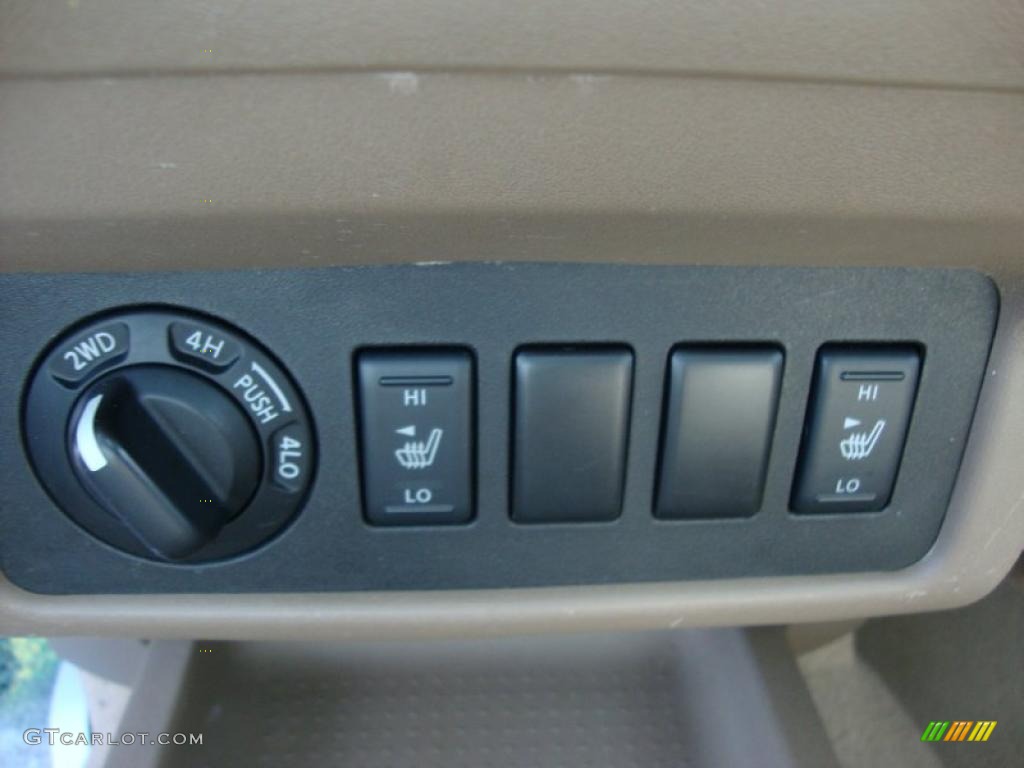2007 Frontier LE Crew Cab 4x4 - Desert Stone / Desert photo #24