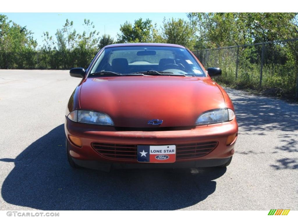 1998 Cavalier Coupe - Cayenne Red Metallic / Neutral photo #8