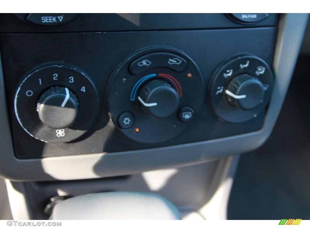 2005 Malibu Sedan - Black / Gray photo #18