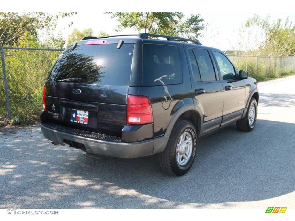 2002 Explorer XLT - Black Clearcoat / Graphite photo #3